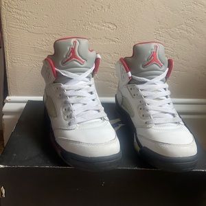 Jordan 5 Retro kids size 3.5Y